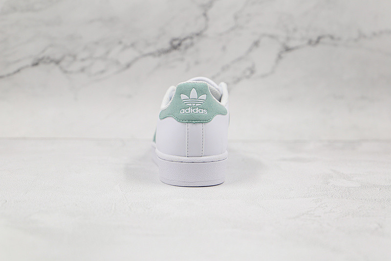 gevolg Horen van Fraude Adidas Superstar Cloud White Green Gold Metallic Shoes CP9502 - Sepsale -  the brands shoes are now in more than 140 retail stores