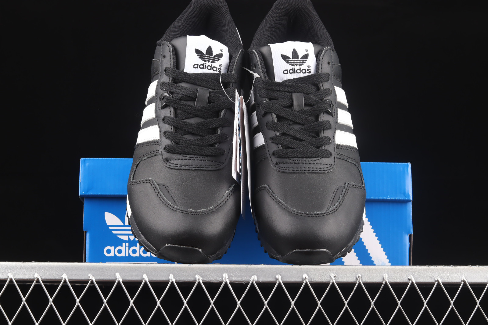 Sepsale Adidas Original 700 Core Black Cloud White Shoes G63499 - Malone Sneakers Deon