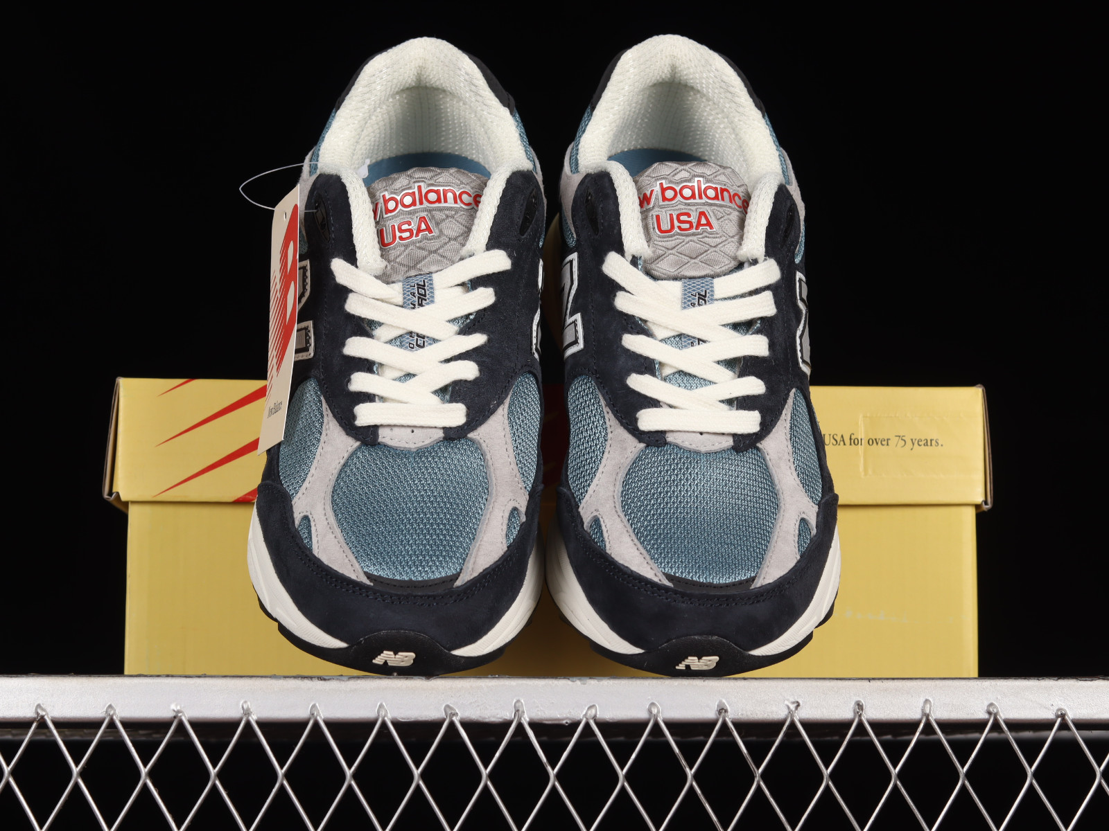 New Balance Shoes - CdsprovidenciaShops - New Balance 990V3 Gray