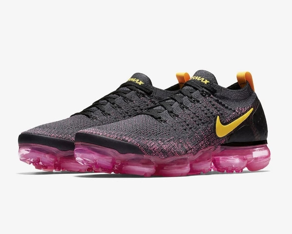 vapormax flyknit black and pink