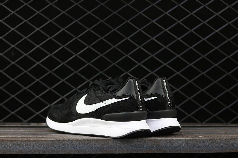 Nike lt17 store